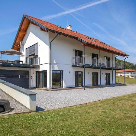 Ferienhaus In Kapfenstein Exterior photo